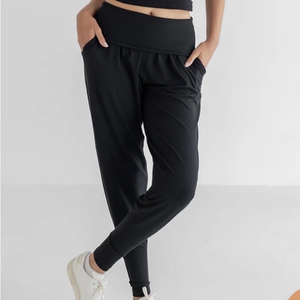 IMBODHI Black Jogger Pants (small) NWOT